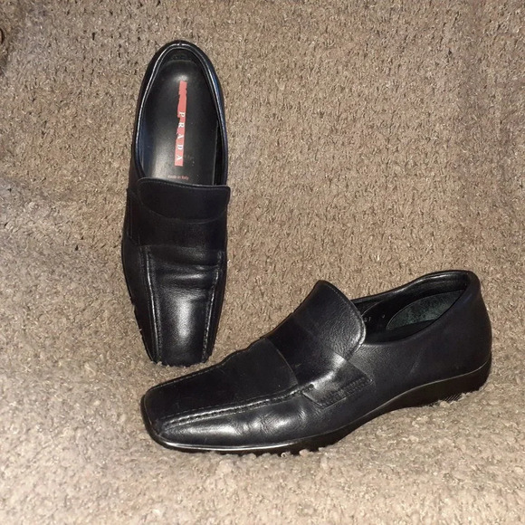PRADA-Italy-Black Leather-Vibram Sole-Red Tab Loafers-Vintage-Sz 9-Excellent - Picture 1 of 8
